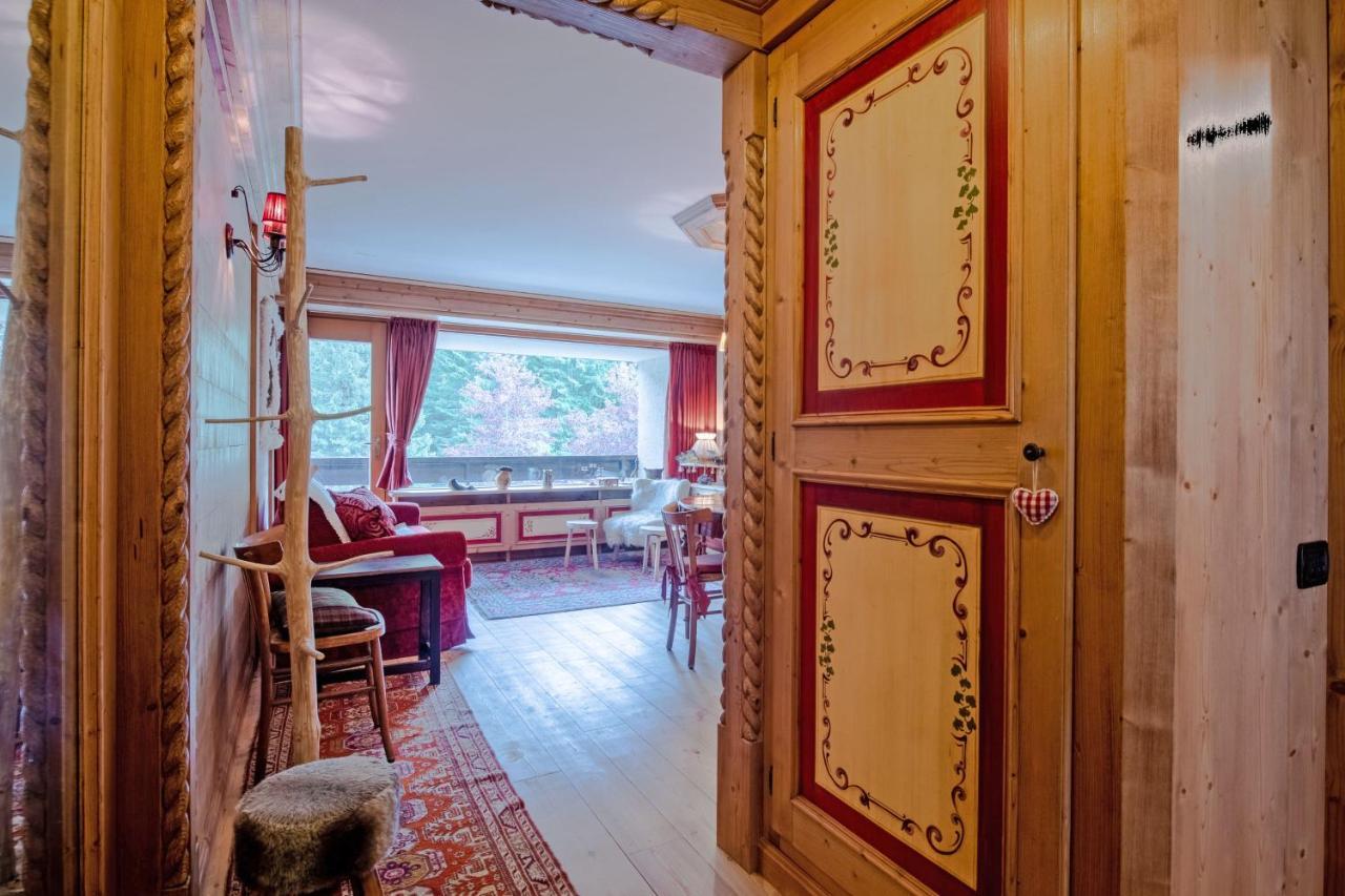 Apartment Center Madonna Di Campiglio Af Bagian luar foto