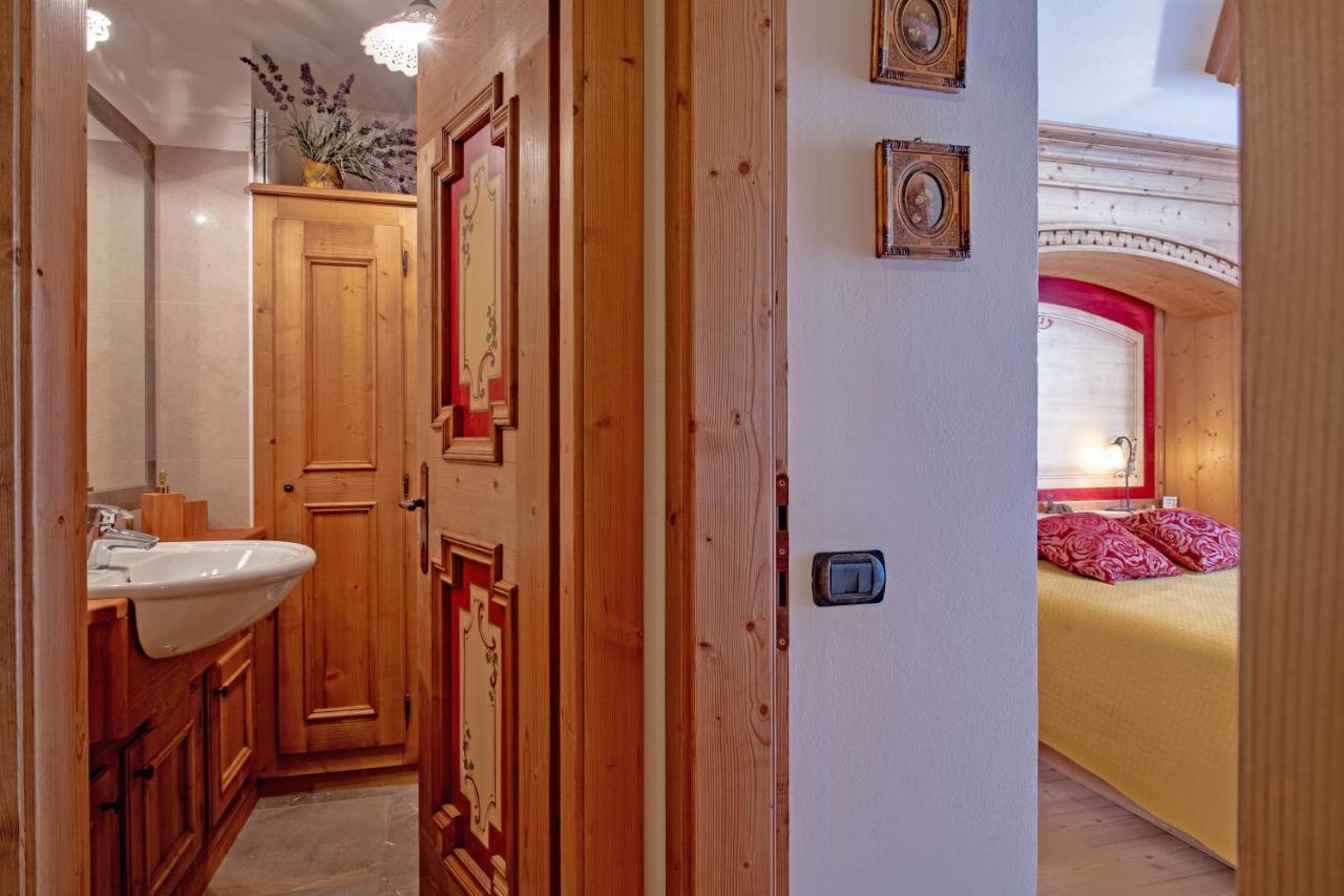 Apartment Center Madonna Di Campiglio Af Bagian luar foto